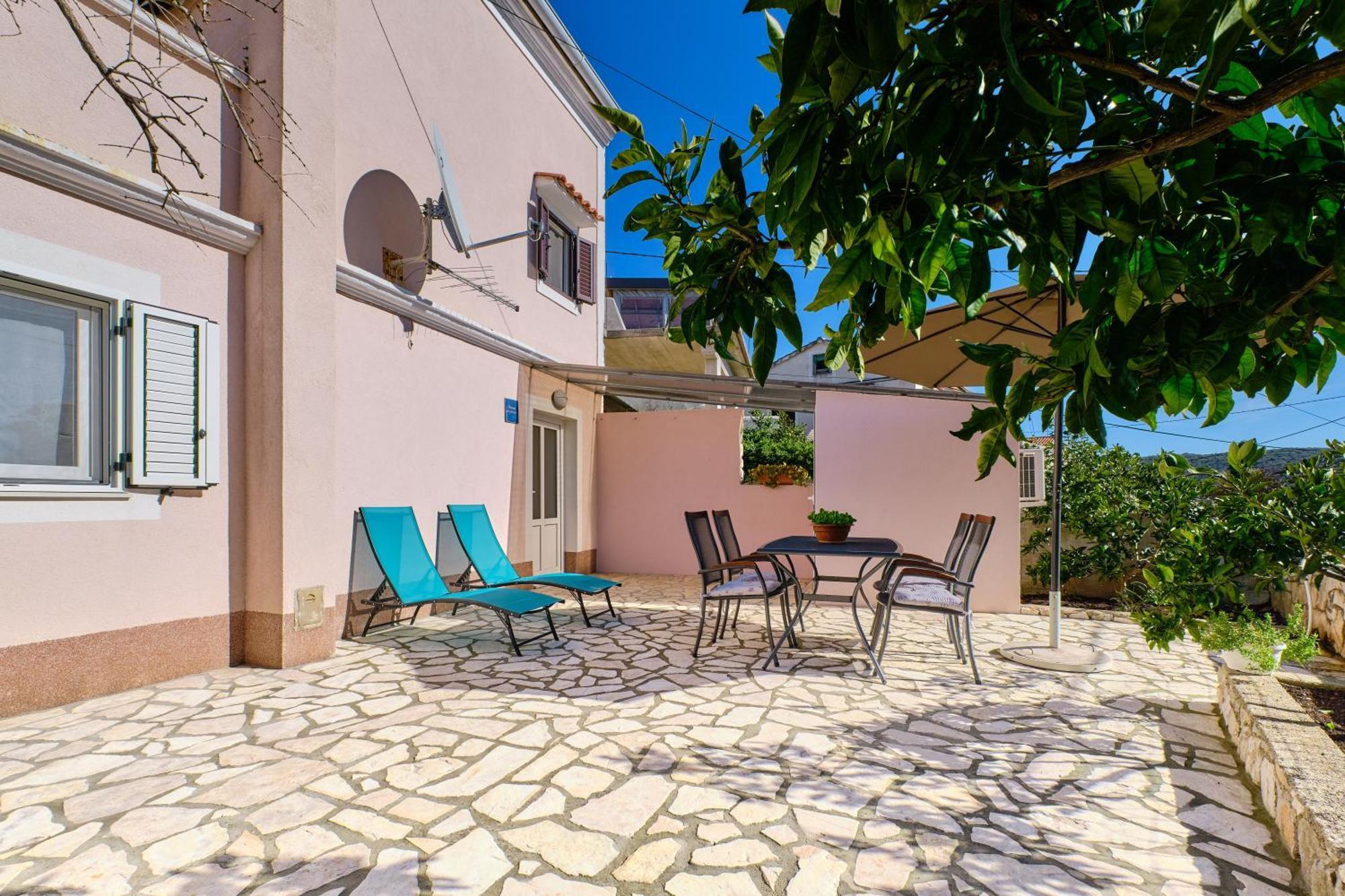 Apartment Angela Čunski Екстериор снимка
