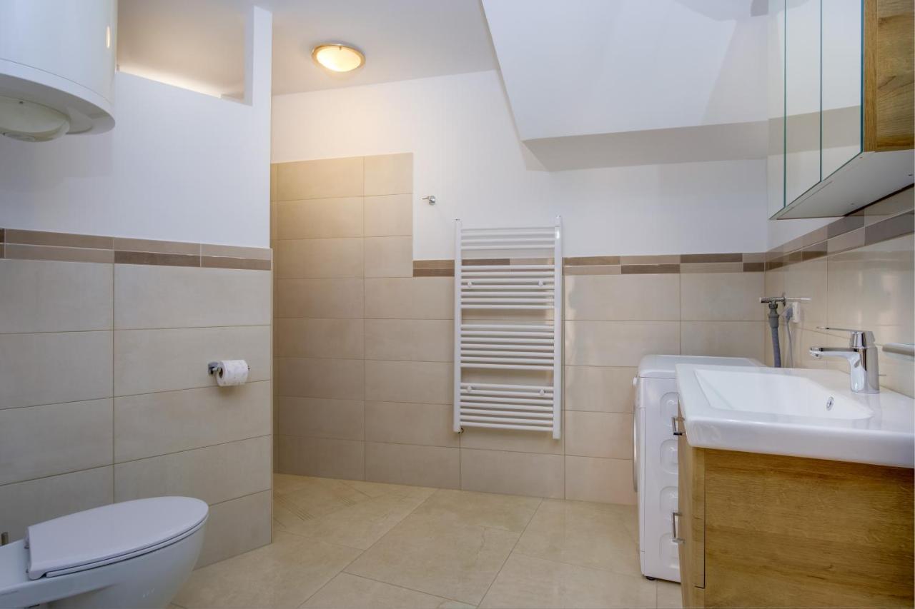 Apartment Angela Čunski Екстериор снимка